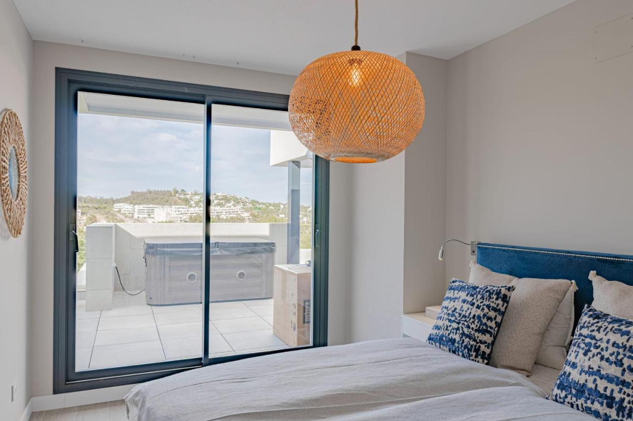Ferienwohnung Magnificent Frontline Golf Penthouse In Navigolf La Cala De Mijas Exterior foto